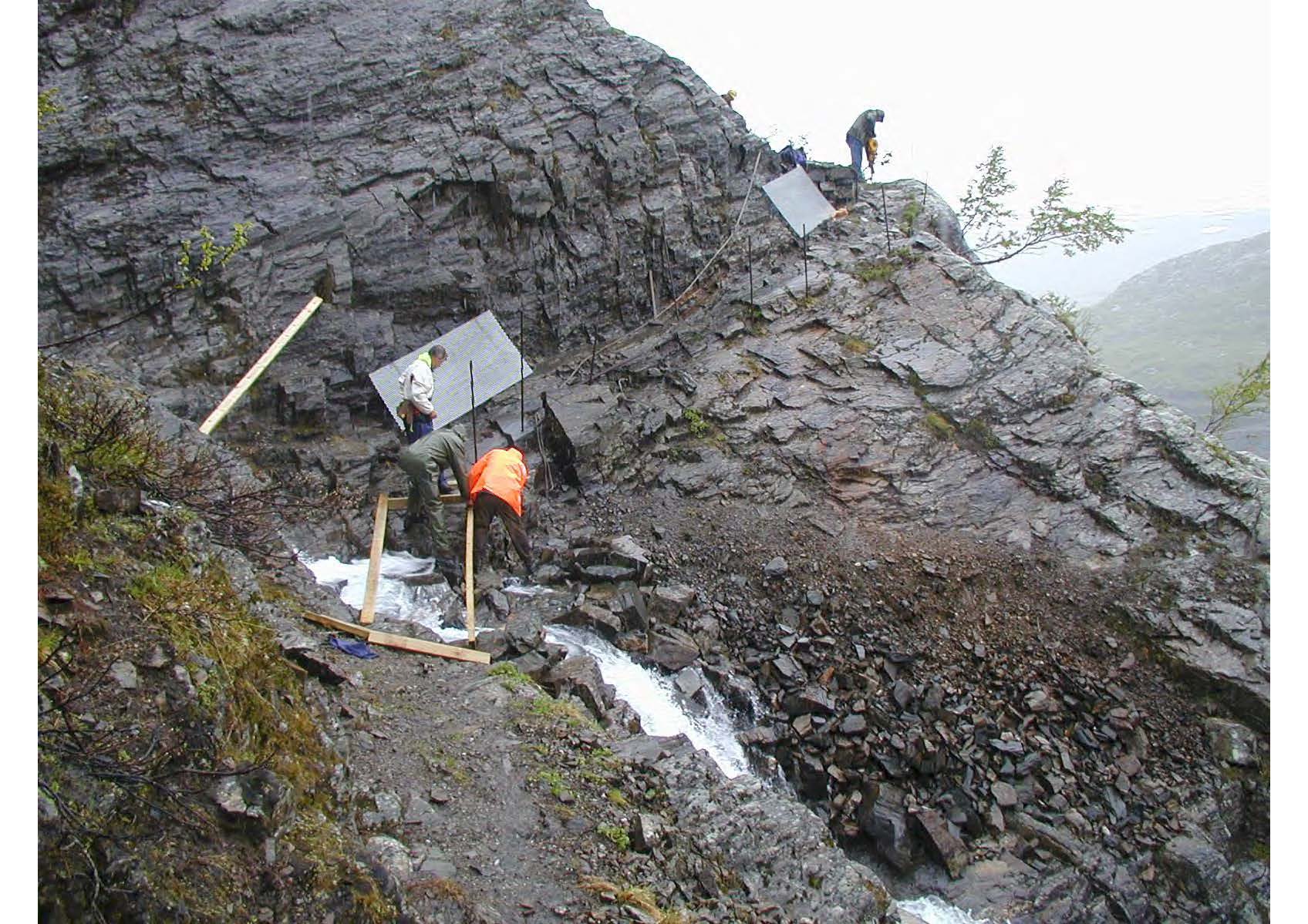Valdalen-sti til Tongavadskåra-Storelva